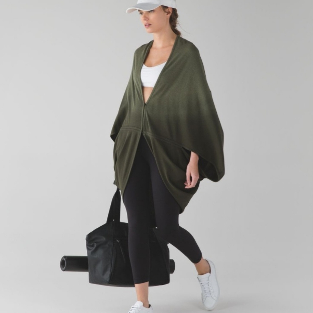 Lululemon Mindful Wrap One Size heathered fatigue green ombre EUC!